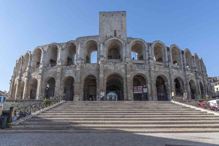 Francia - Arles 009 - Anfiteatro.jpg